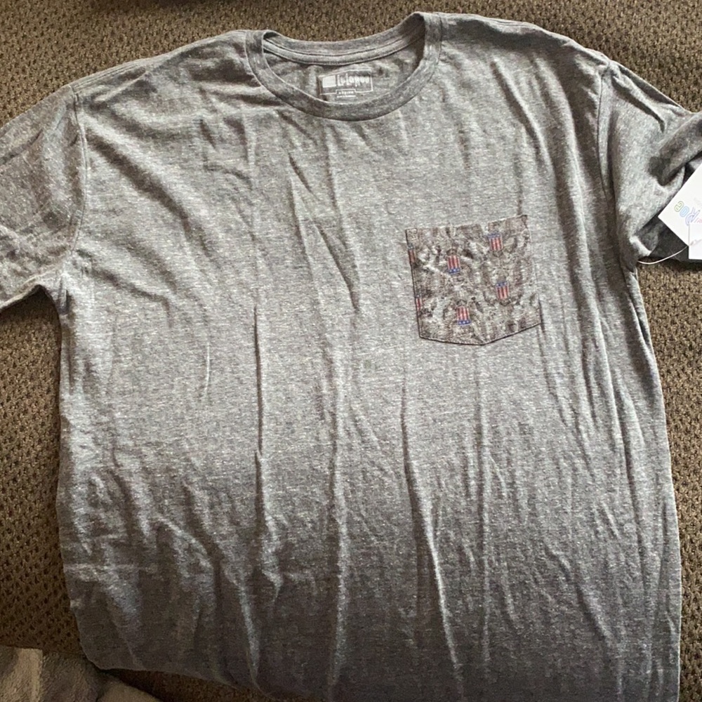 LuLaroe Patrick Shirt - Picture 3 of 3